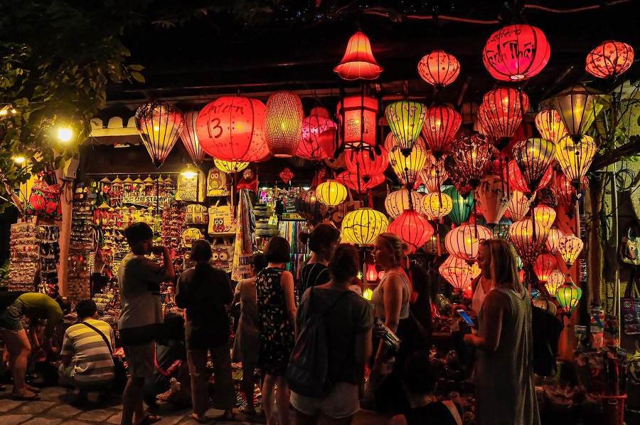 The Cultural Significance of the Mid-Autumn Festival